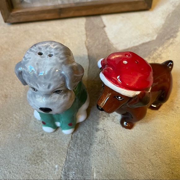 New Set of Christmas Schnauzer and Dachshund Dog Salt and Pepper Shakers - Picture 3 of 12